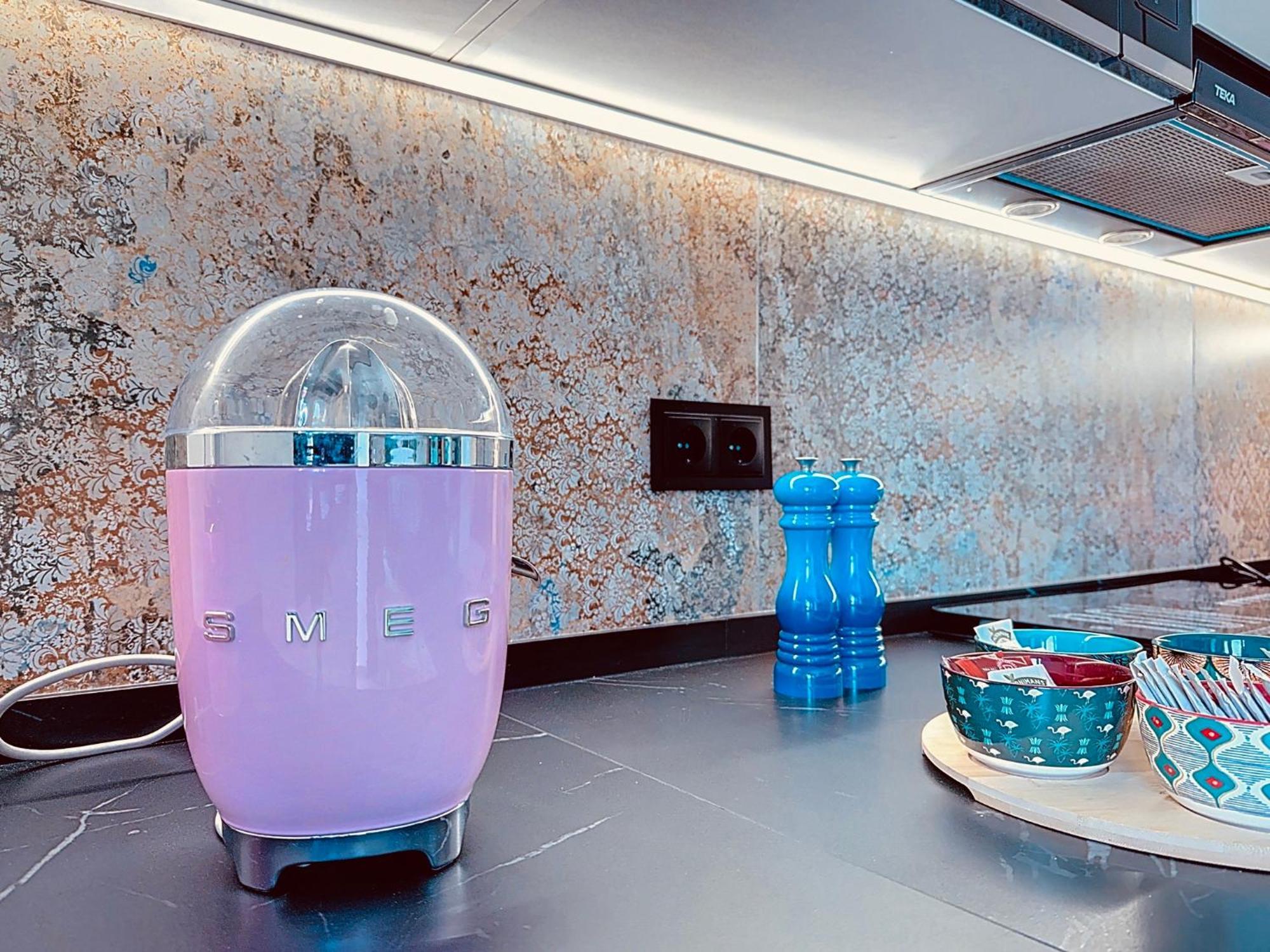 トレモリノスAlhambra Deco Homtelsアパートメント エクステリア 写真