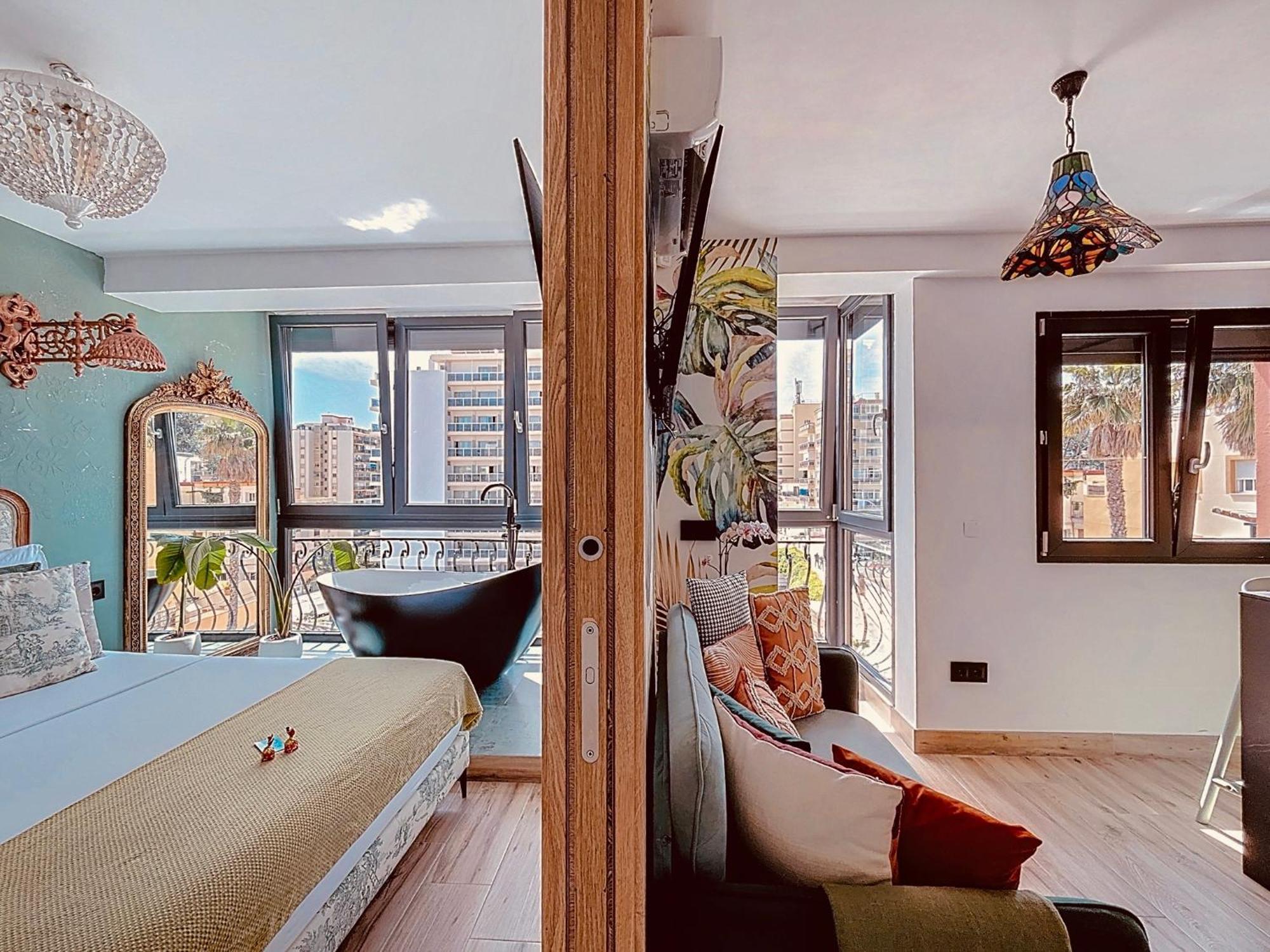 トレモリノスAlhambra Deco Homtelsアパートメント エクステリア 写真
